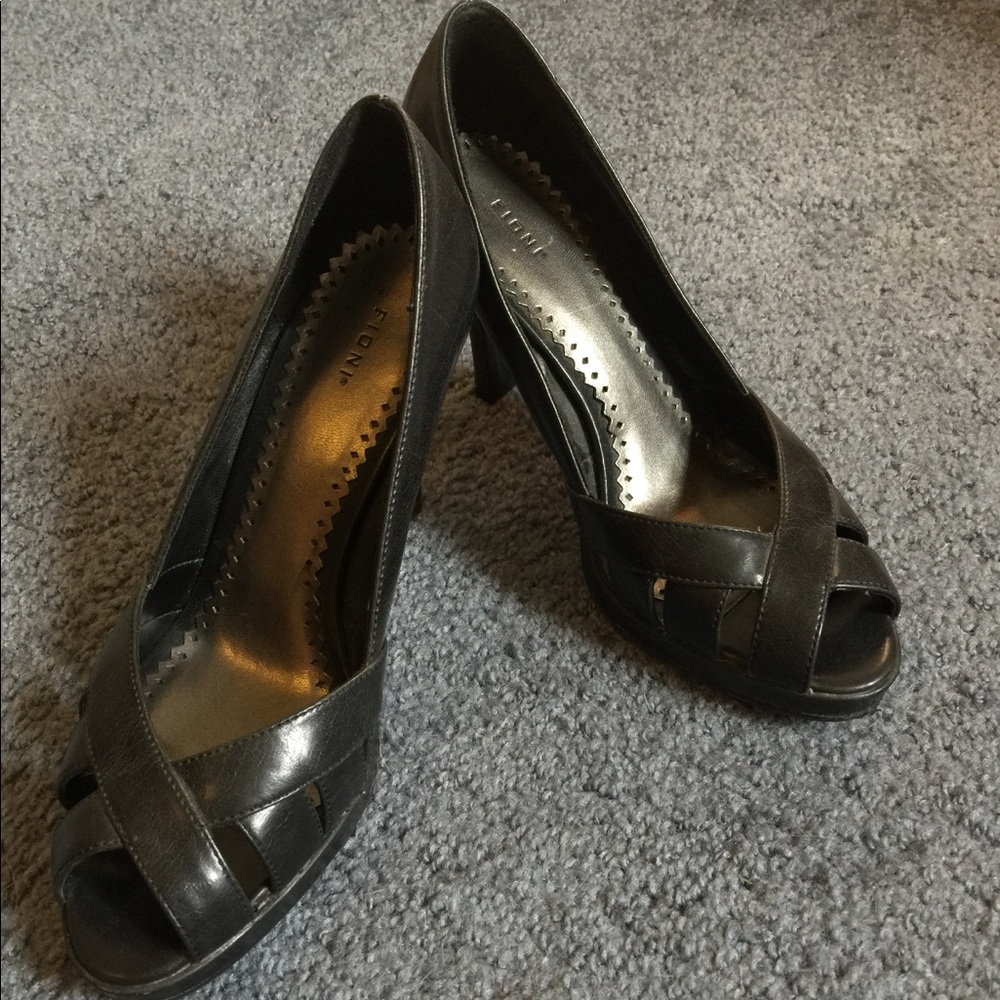 Fiona black heels, open toe, like new