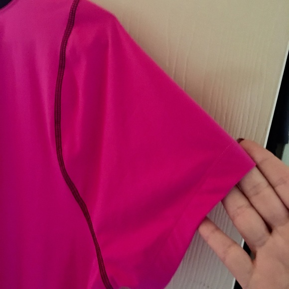 Hot Pink Reebok Workout Ready - XL. - Picture 3 of 3