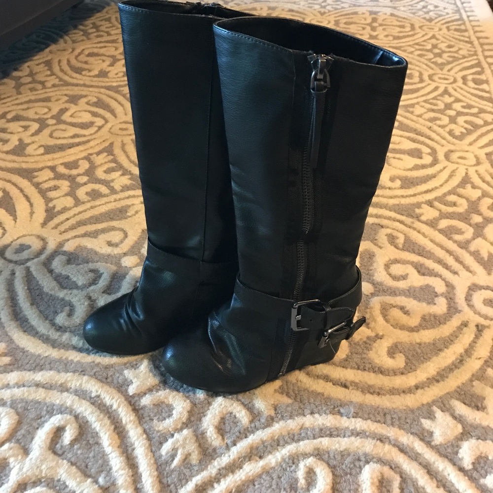 🎉SALE🎉 Aldo black wedge boots
