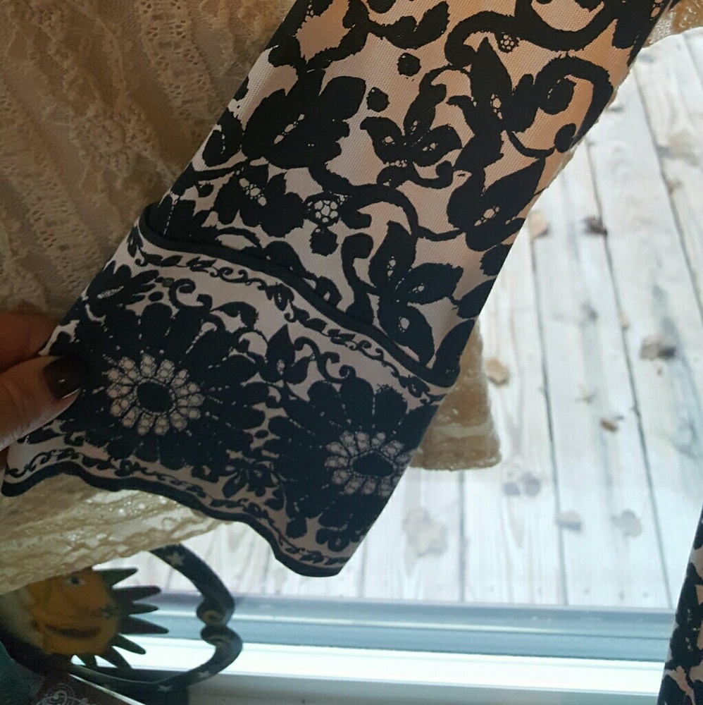 Dress - Picture 5 of 8