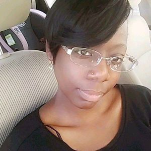 Meet your Posher, Nikki