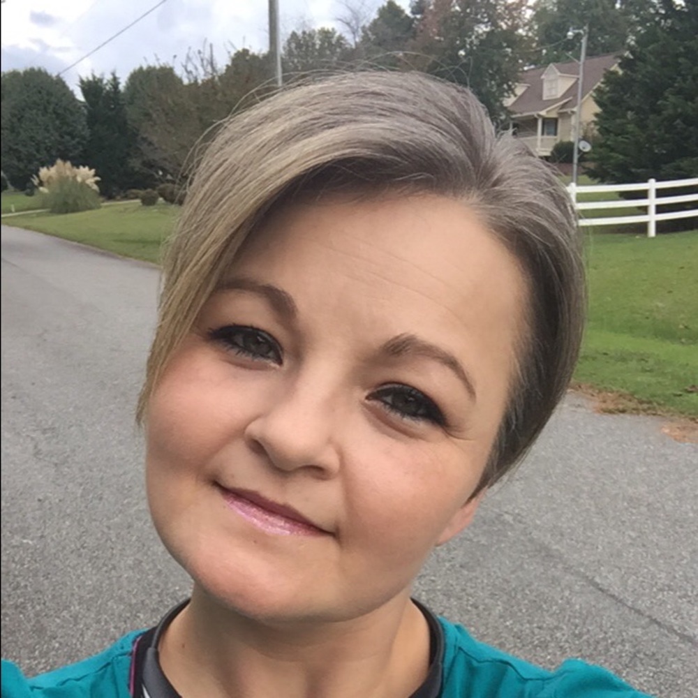 Meet your Posher, Tonya