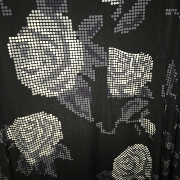 NEW•M•Unique Digitized Roses Carly Dress - Picture 4 of 12