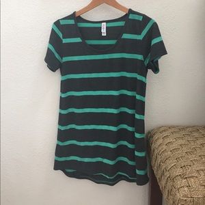 LulaRoe classic tee grey w/ turquoise stripe