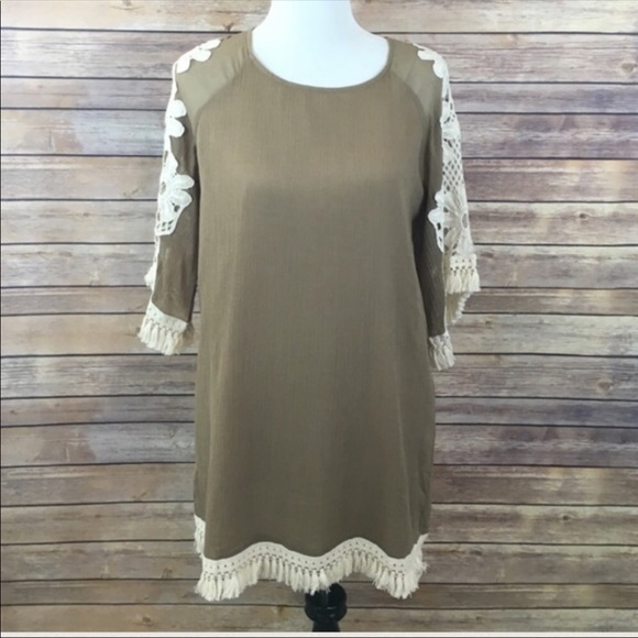 NEW•L•BOHO CHIC CROCHET ACCENTED DRESS W FRINGE HEMLINE - Picture 1 of 4