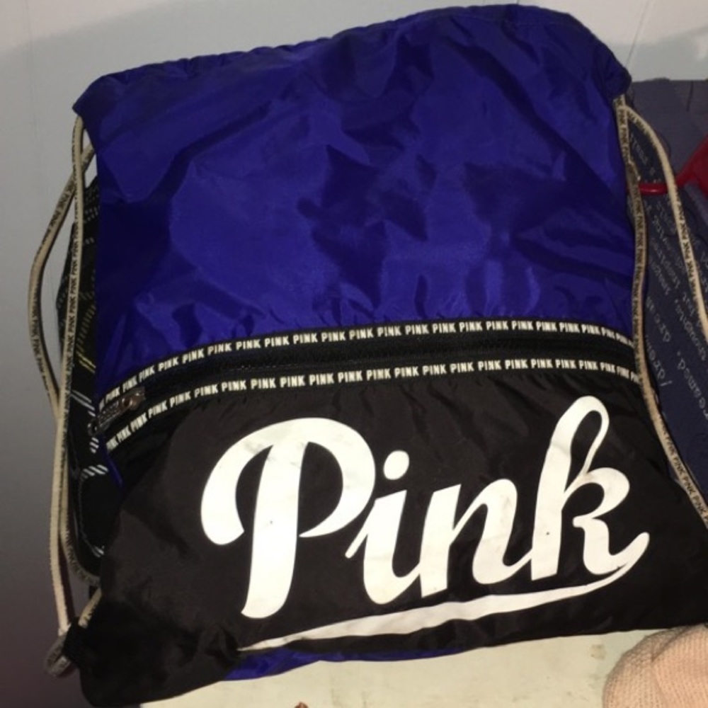 PINK draw strong bag