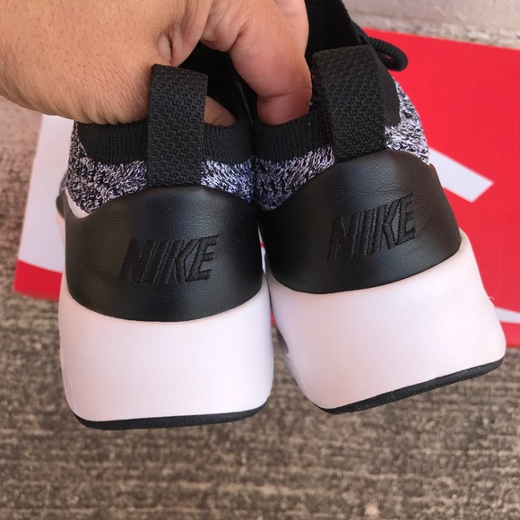 Nike women's authentic air max ultra sz 7.5 new - Picture 3 of 8