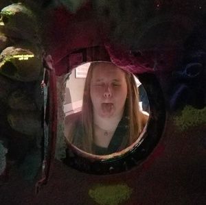 Meet your Posher, Allison