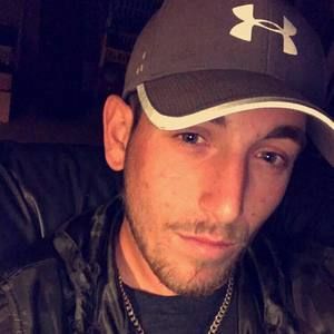 Meet your Posher, Zachary