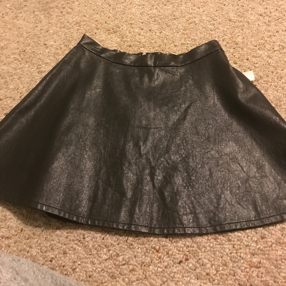 American eagle pleather skirt.