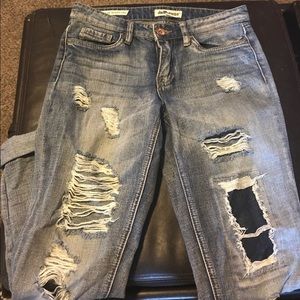 Slim boyfriend destroyed capris