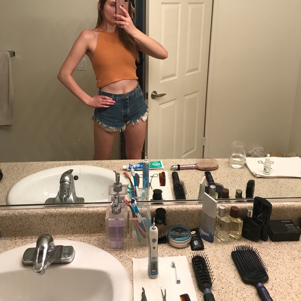 Brandy Melville weaved top