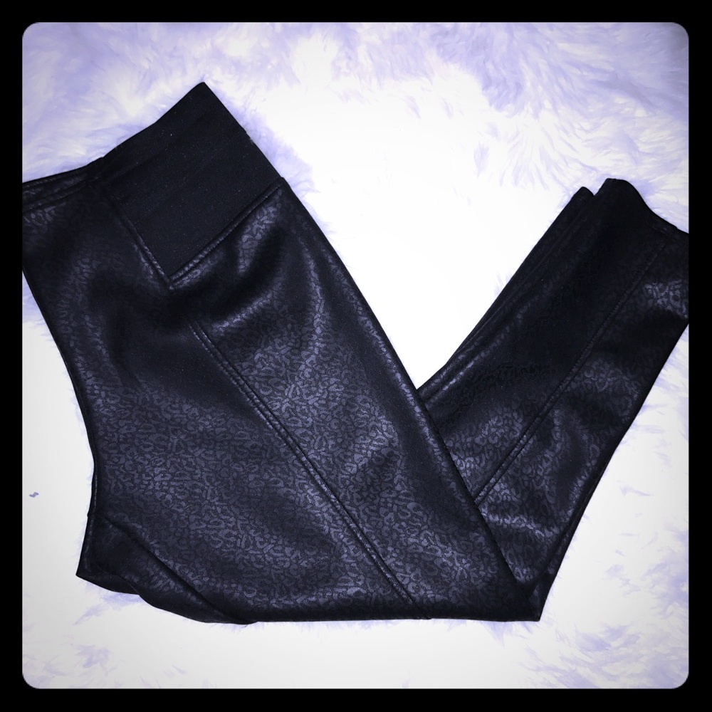 HOT! Faux leather cheetah print pant
