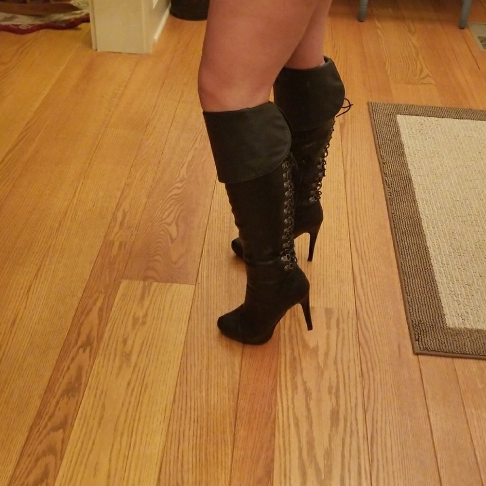 Black Boots