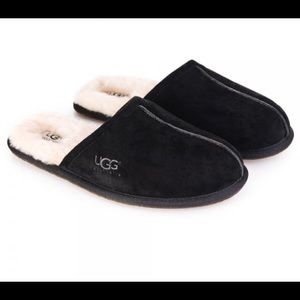 Authentic UGG Men's Plush Slippers NIB