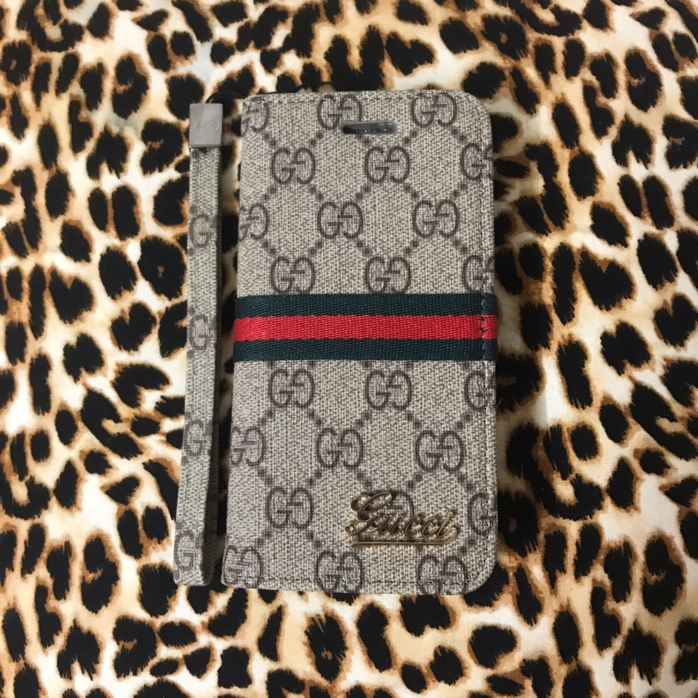 Gucci iPhone 7 wallet case