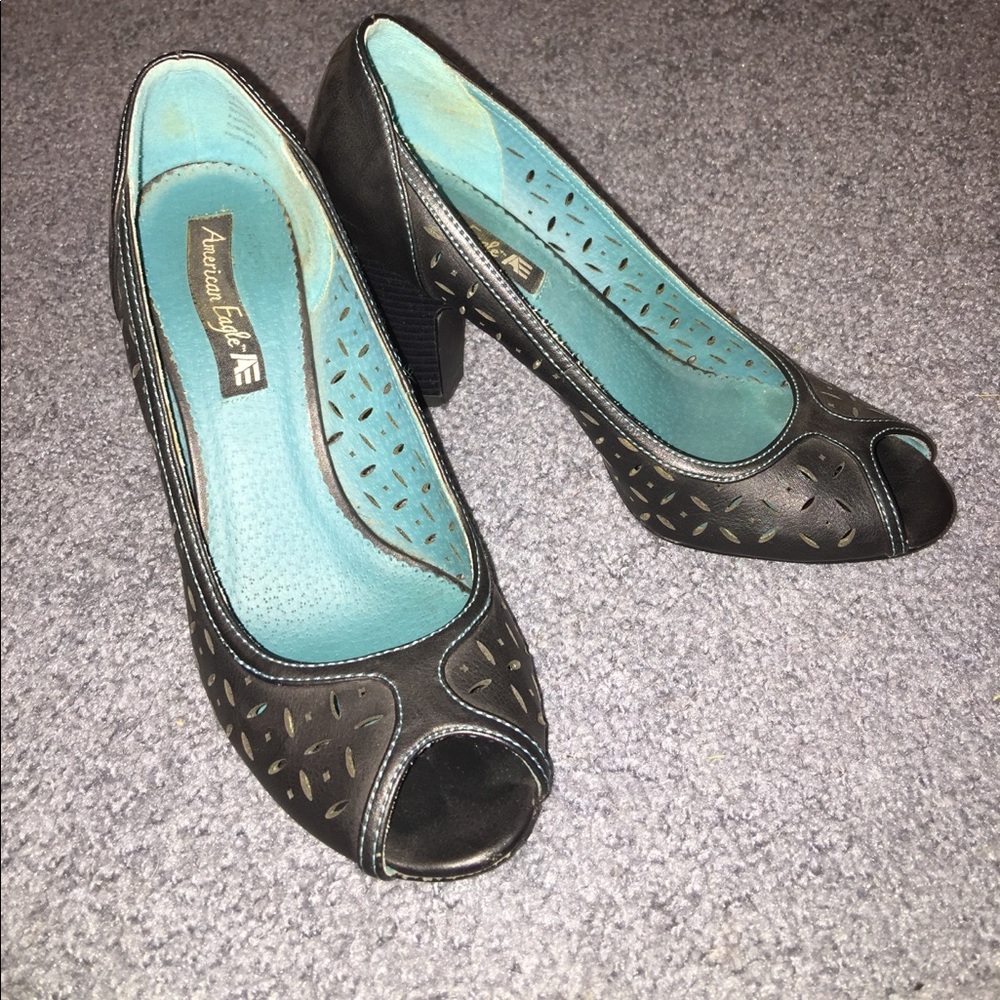 Black pumps with turquoise & cut outs