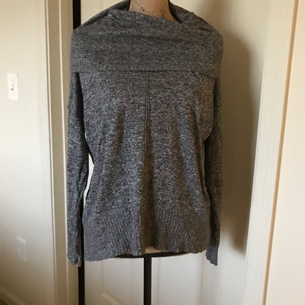 Beautiful grey sweater