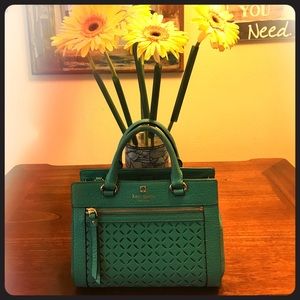 Kate Spade Perri Lane Mini Romy handbag #toocute😍 Kate Spade Perri Lane Mini Romy handbag #toocute😍