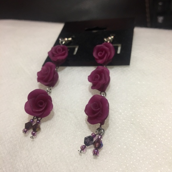 Handmade Rose Earrings - Picture 3 of 4