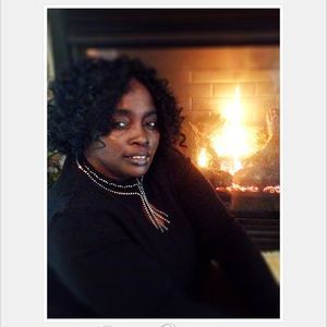 Meet your Posher, Cynthia