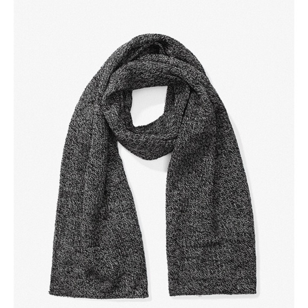 American Apparel Cozy Grey Knit Lumberjack Scarf