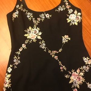 STUNNING VINTAGE embroidered dress STUNNING VINTAGE embroidered dress