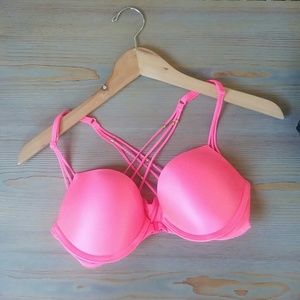 Victoria Secret Bombshell Plunge Bra