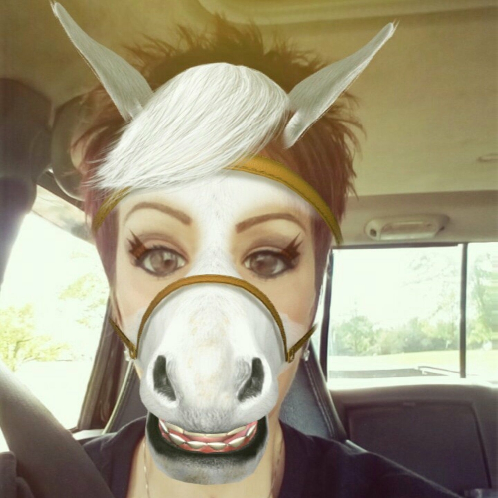 Meet your Posher, Cassie