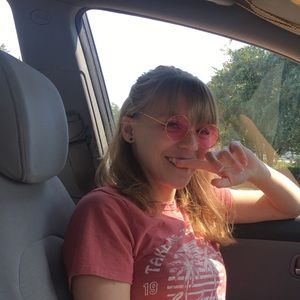 Meet your Posher, Haley