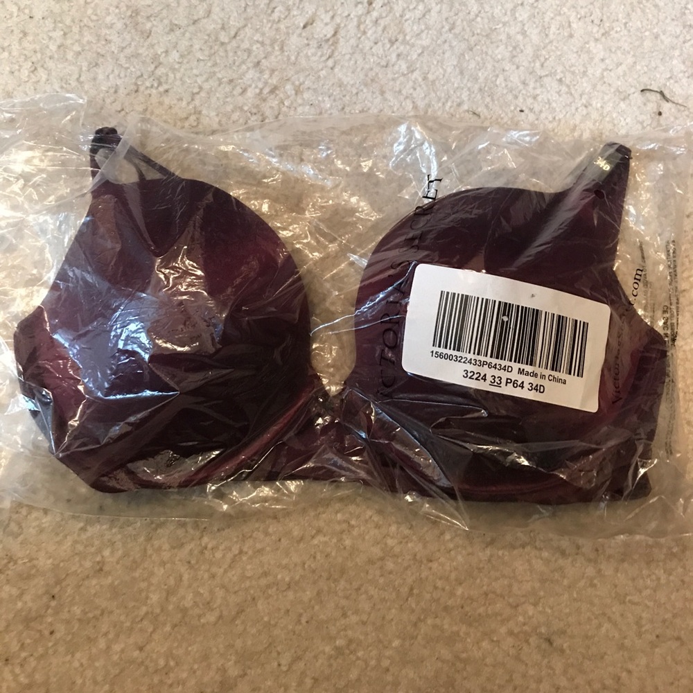 Victoria’s Secret Very Sexy bra