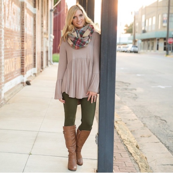 Infinity Raine Olive Green Soft Leggings - Picture 2 of 4
