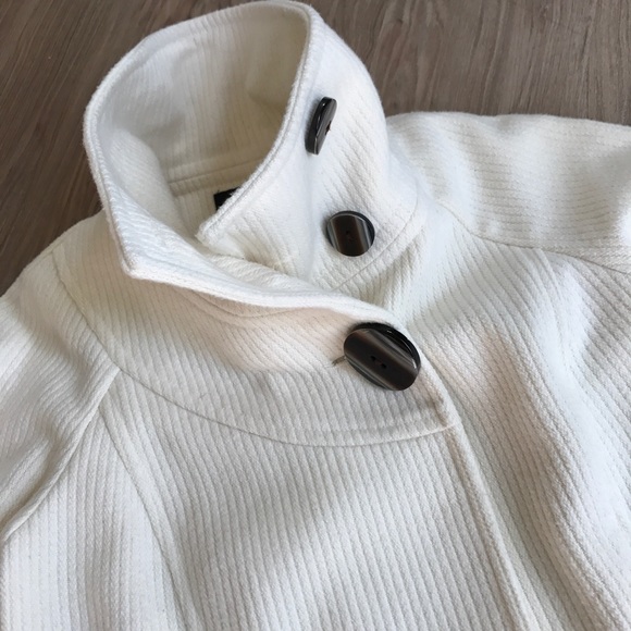 SOLD Liquid Funnel Neck Luxury Cream Jacket 2 - Picture 2 of 8