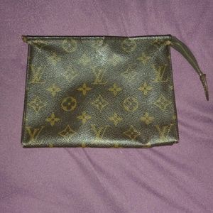 FLASH SALE Vintage Authentic Louis Vuitton Pouch