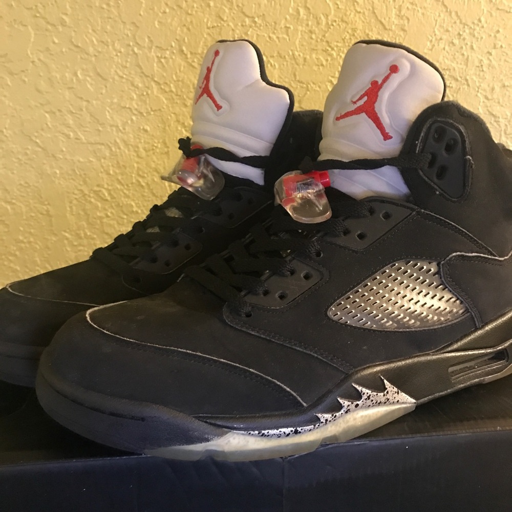 Metallic jordan 5 retros