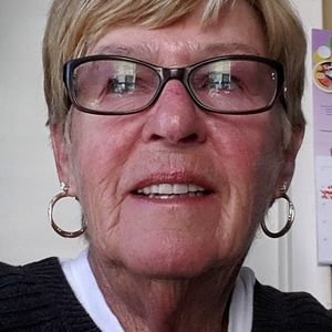 Meet your Posher, Joan