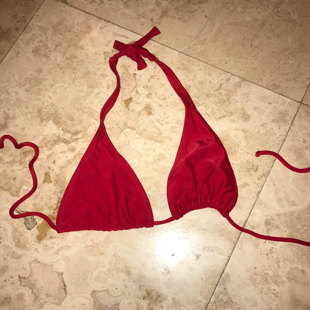 Miroa red triangle top