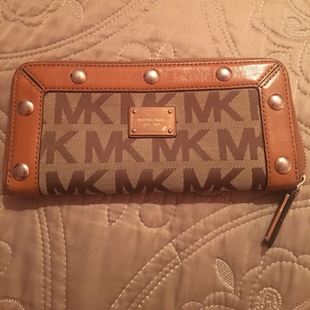 Michael Kors wallet