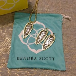 KENDRA SCOTT Statement Necklace & Earrings