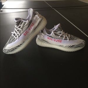 Yeezy 350 boost zebras
