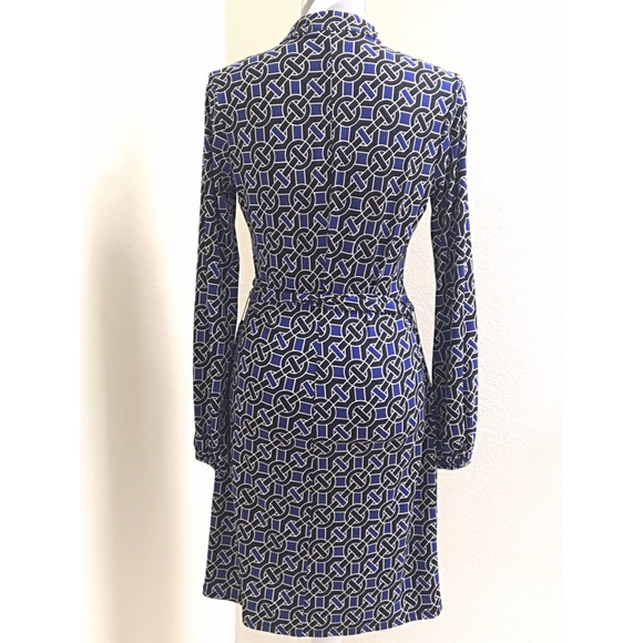 Laundry by Design Long Sleeve Dress - Picture 2 of 3