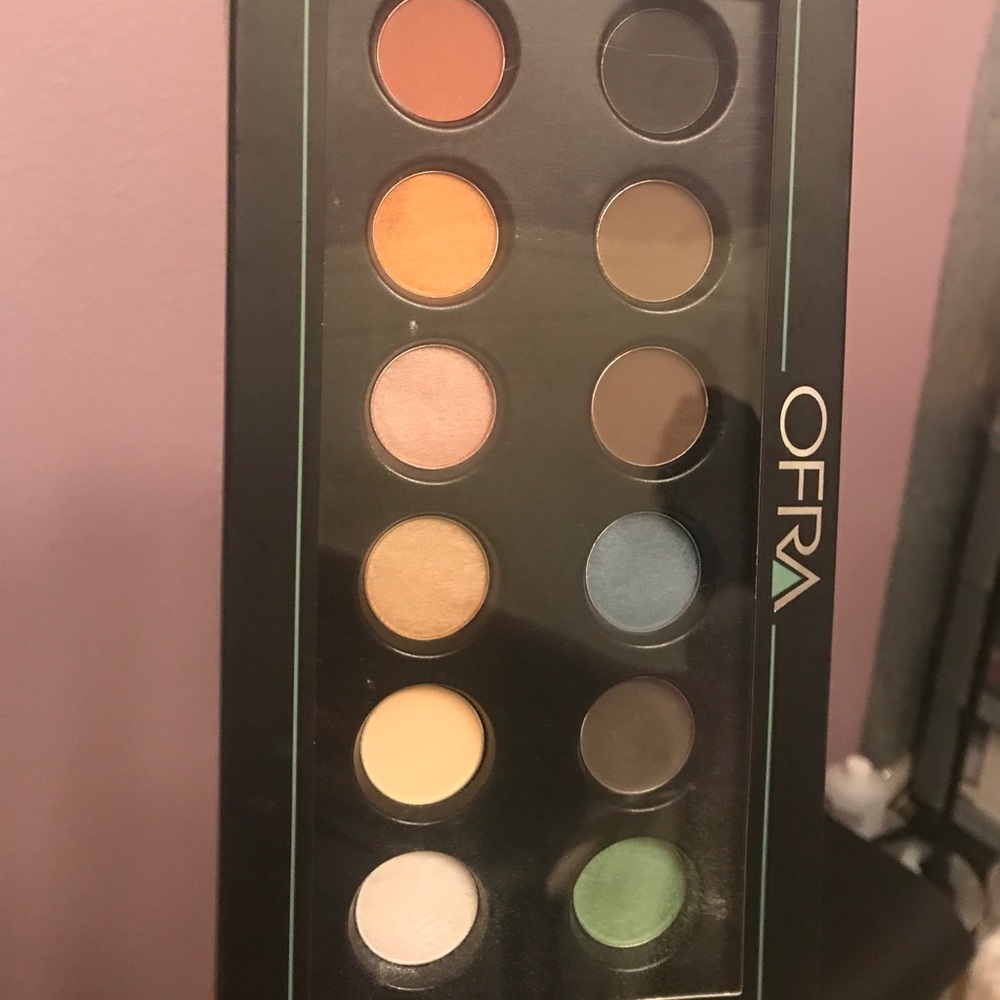 OFRA Eyeshadow Palette