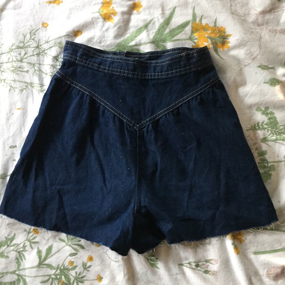 Vintage raw-hemmed denim shorts