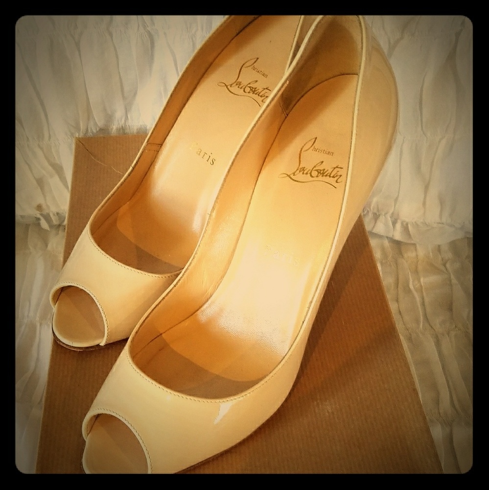 Louboutin YoYo 100mm Patent Leather Bone color