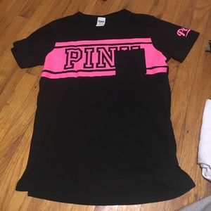 VS Pink t-shirt