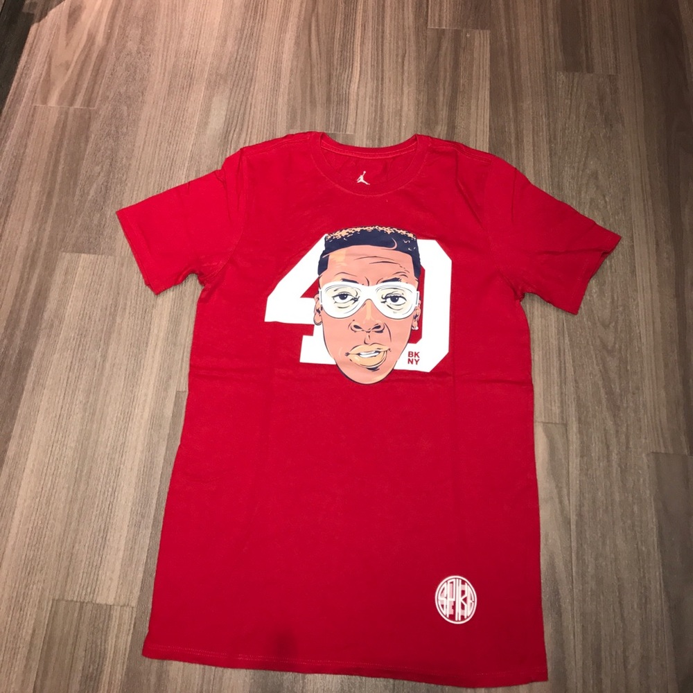 Jordon red tee spike lee