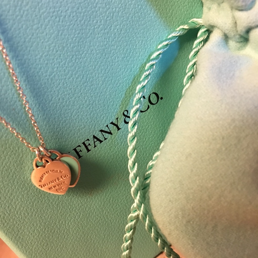 Return to Tiffany & Co. mini heart necklace.