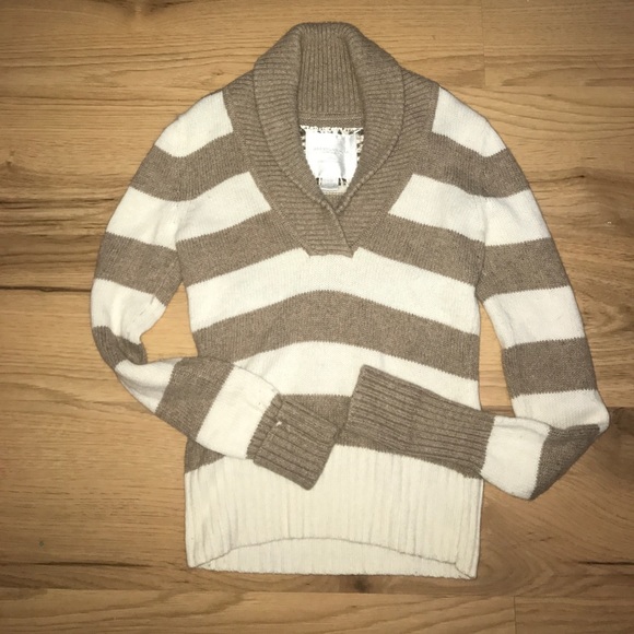 American Eagle Outfitters Sweaters - American eagle sweater NWOT size small