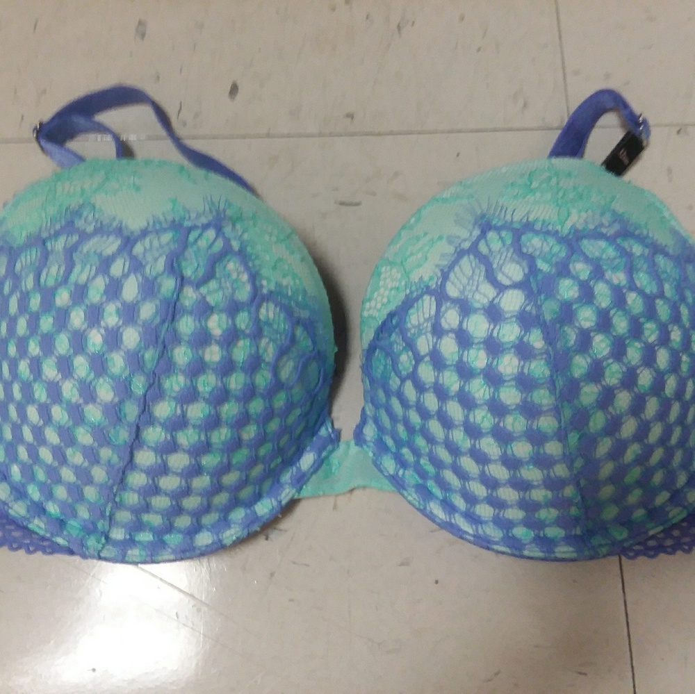 🚫SOLD🚫 Victorias Secret Sea Foam Green/ Lavender