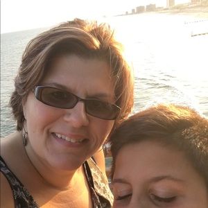 Meet your Posher, Jenn